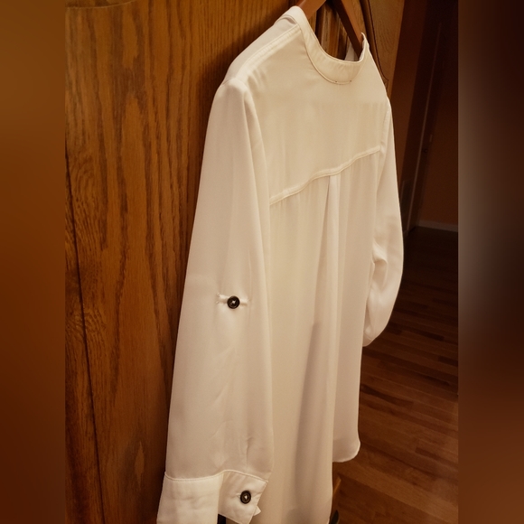 Cleo Sheer Blouse! - Picture 5 of 12